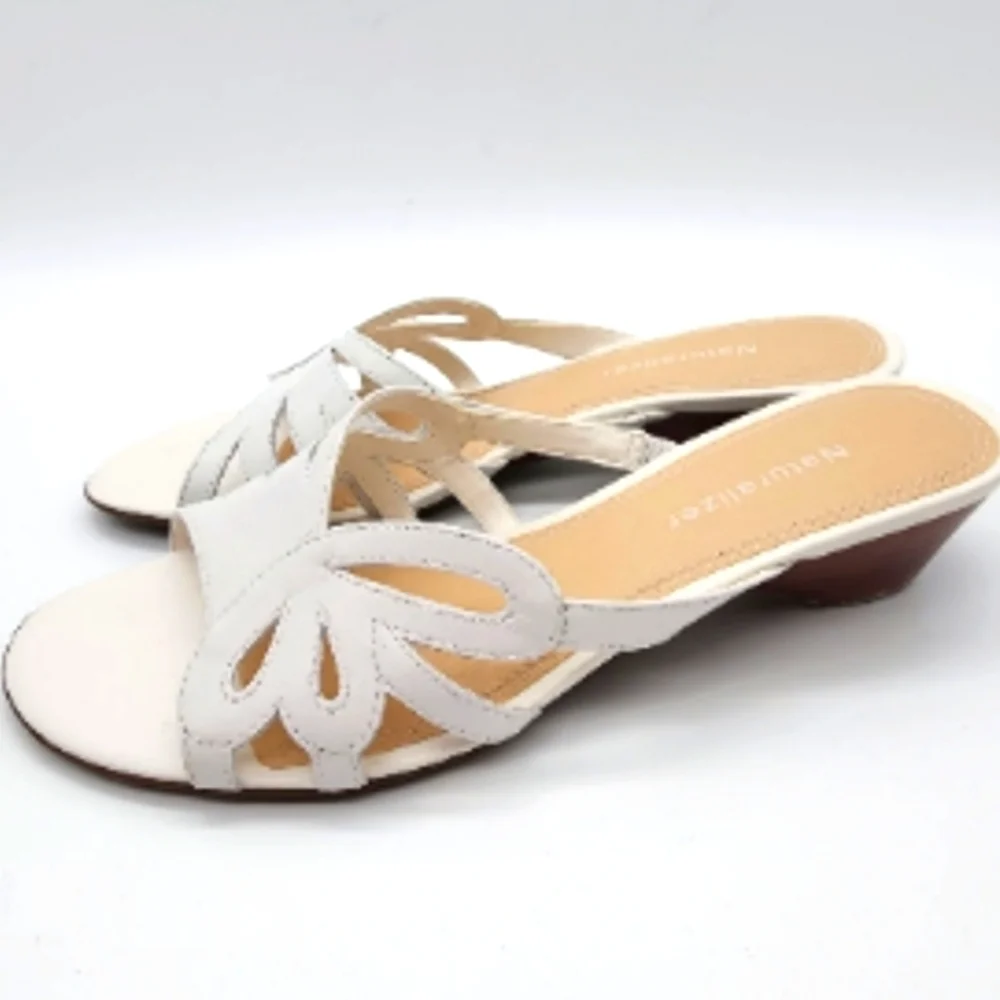 Naturalizer Women's White 8M Sandals